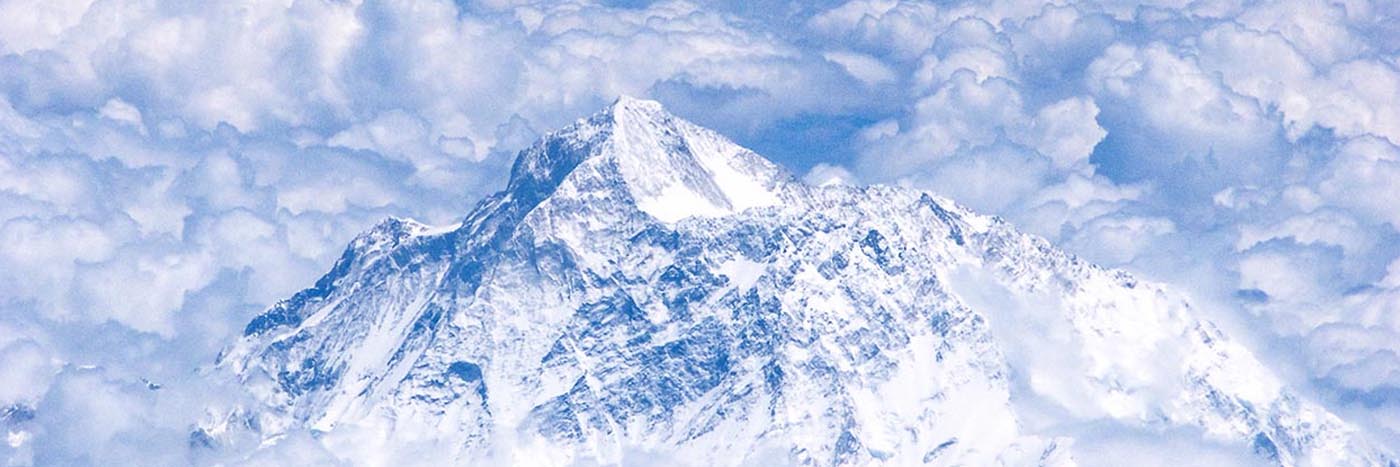 Gebirgsgipfel, Schnee, Wolken